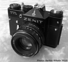 photo 156180 . Bonus photo 9/9: my complete set of Zenit Olympics 1980 cameras, Zenit TTL black with the tower logo . 2010-07-31